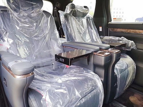 19款豐田埃爾法尊貴版七座MPV 價(jià)格解析與家具風(fēng)格內(nèi)飾