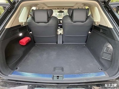 豪華再升級 林肯領航員航空座椅改裝案例與內飾風尚